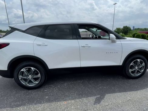 Used 2024 Chevrolet Blazer LT FWD image 8