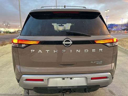 Used 2023 Nissan Pathfinder Platinum image 8
