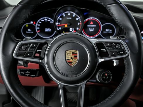 Used 2022 Porsche Cayenne Coupe image 29