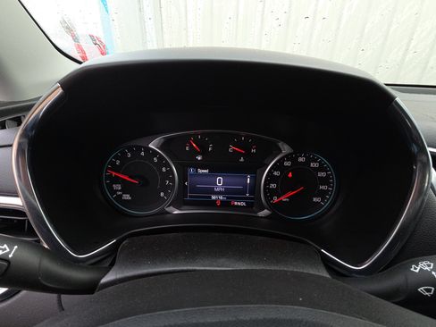 Used 2022 Chevrolet Equinox LT FWD image 9