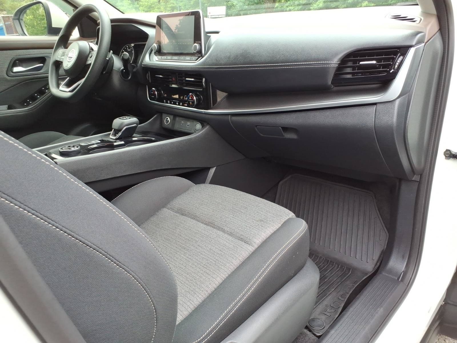 Used 2021 Nissan Rogue SV AWD/4WD image 10