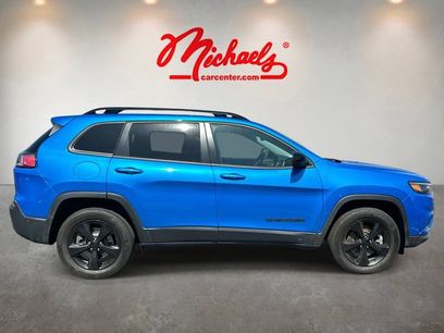 Used 2023 Jeep Cherokee Altitude Lux