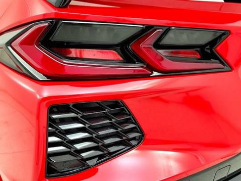 Used 2023 Chevrolet Corvette Stingray Premium Cpe w/ Z51 Performance Package RWD image 27