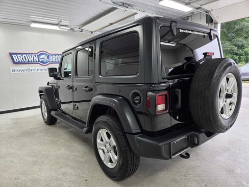 Used 2019 Jeep Wrangler Unlimited Sport S AWD/4WD image 10