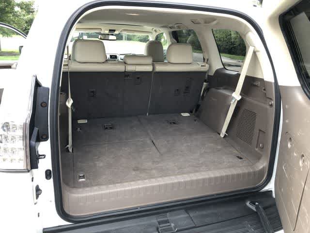 Used 2018 Lexus GX 460 Premium w/ Premium Package AWD/4WD image 31