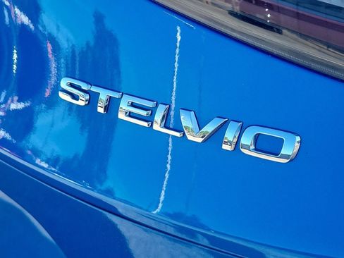 Used 2025 Alfa Romeo Stelvio Sprint AWD/4WD image 6