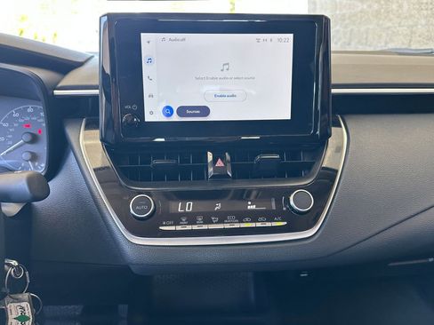 Used 2025 Toyota Corolla LE image 17