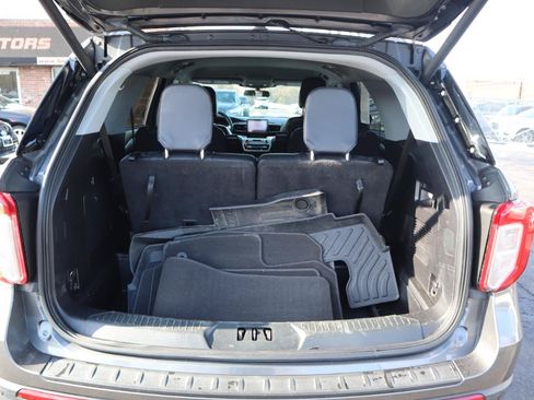 Used 2021 Ford Explorer XLT w/ Equipment Group 202A RWD image 15