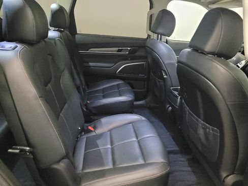 Used 2022 Kia Telluride SX w/ Nightfall Edition Package image 19