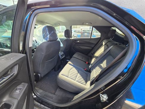 Used 2018 Chevrolet Equinox LT FWD image 13