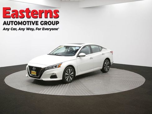 Used 2022 Nissan Altima 2.5 SV w/ SV Premium Package image 53