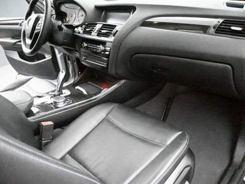 Used 2017 BMW X3 xDrive28i AWD/4WD image 17