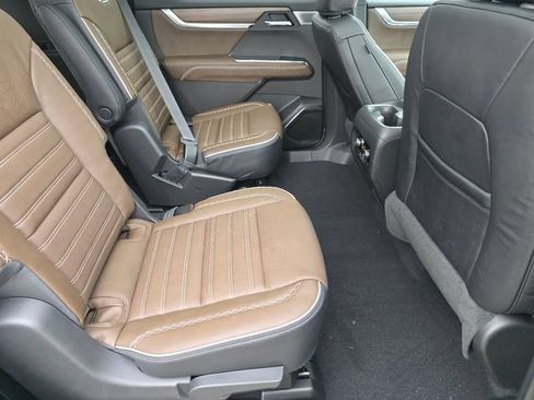 New 2026 GMC Acadia Denali Ultimate AWD/4WD image 21