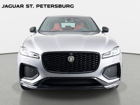 Used 2026 Jaguar F-PACE R-Dynamic S image 2