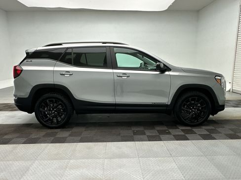 Certified 2024 GMC Terrain SLE w/ Driver Convenience Package AWD/4WD image 8