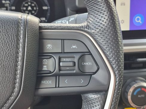 Used 2024 Toyota Tacoma TRD Off-Road w/ TRD Off Road Upgrade Package AWD/4WD image 24