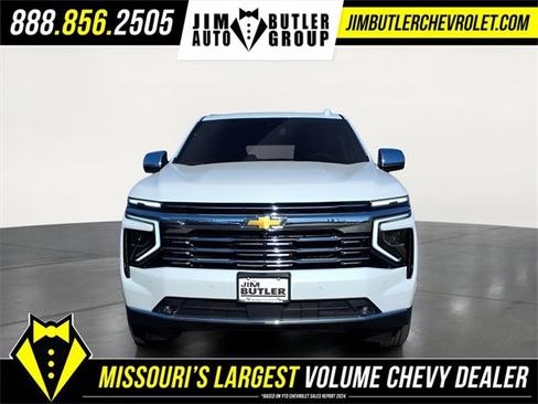 New 2026 Chevrolet Suburban Premier image 28