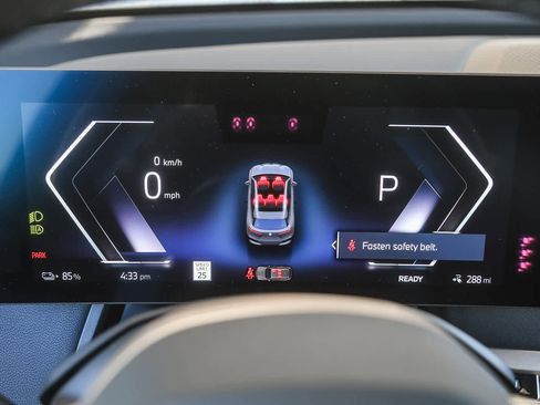 Used 2025 BMW iX xDrive50 image 19