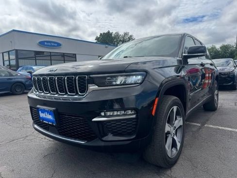 Used 2023 Jeep Grand Cherokee 4WD 4xe image 6