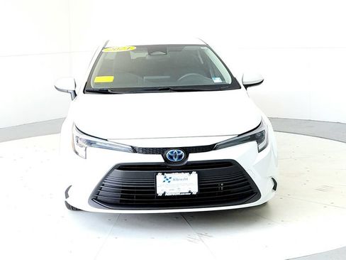 Used 2024 Toyota Corolla LE w/ LE Convenience Package AWD/4WD image 8