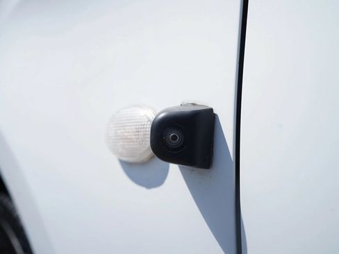 Used 2017 Mercedes-Benz Metris w/ Blind Spot Assist Package image 22