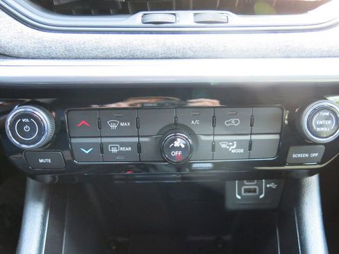 Used 2024 Jeep Compass Sport AWD/4WD image 28