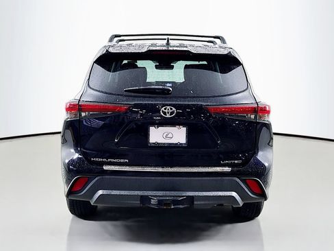 Used 2020 Toyota Highlander Limited FWD image 6