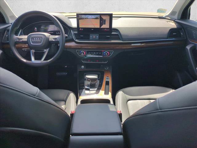 Used 2023 Audi Q5 2.0T Premium Plus w/ Premium Plus Package AWD/4WD image 14