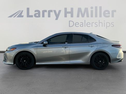 Used 2023 Toyota Camry LE image 2