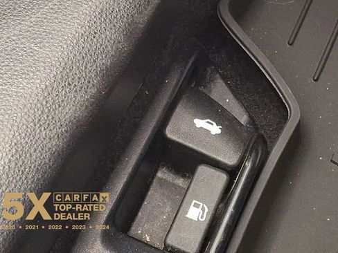 Certified 2024 Toyota Corolla SE image 31