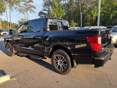 Used 2024 Nissan Titan SV w/ SV Convenience Package AWD/4WD image 23
