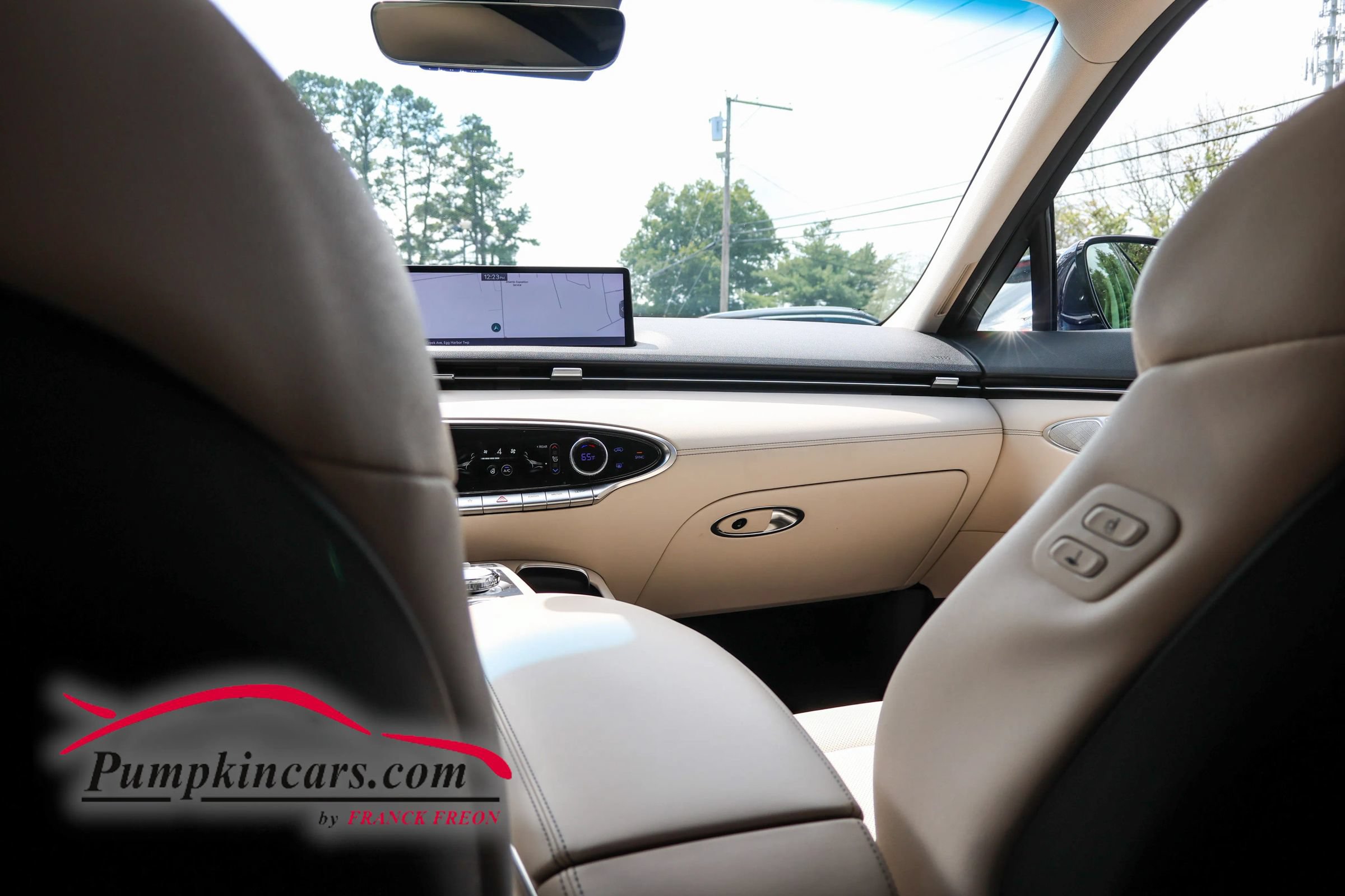 Used 2023 Genesis GV70 2.5T w/ Select Package AWD/4WD image 42