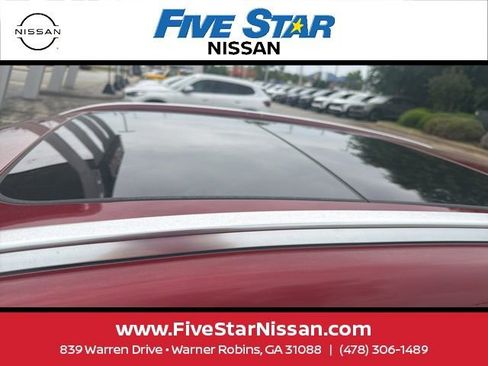 Used 2025 Nissan Kicks SR w/ SR Premium Package FWD image 22