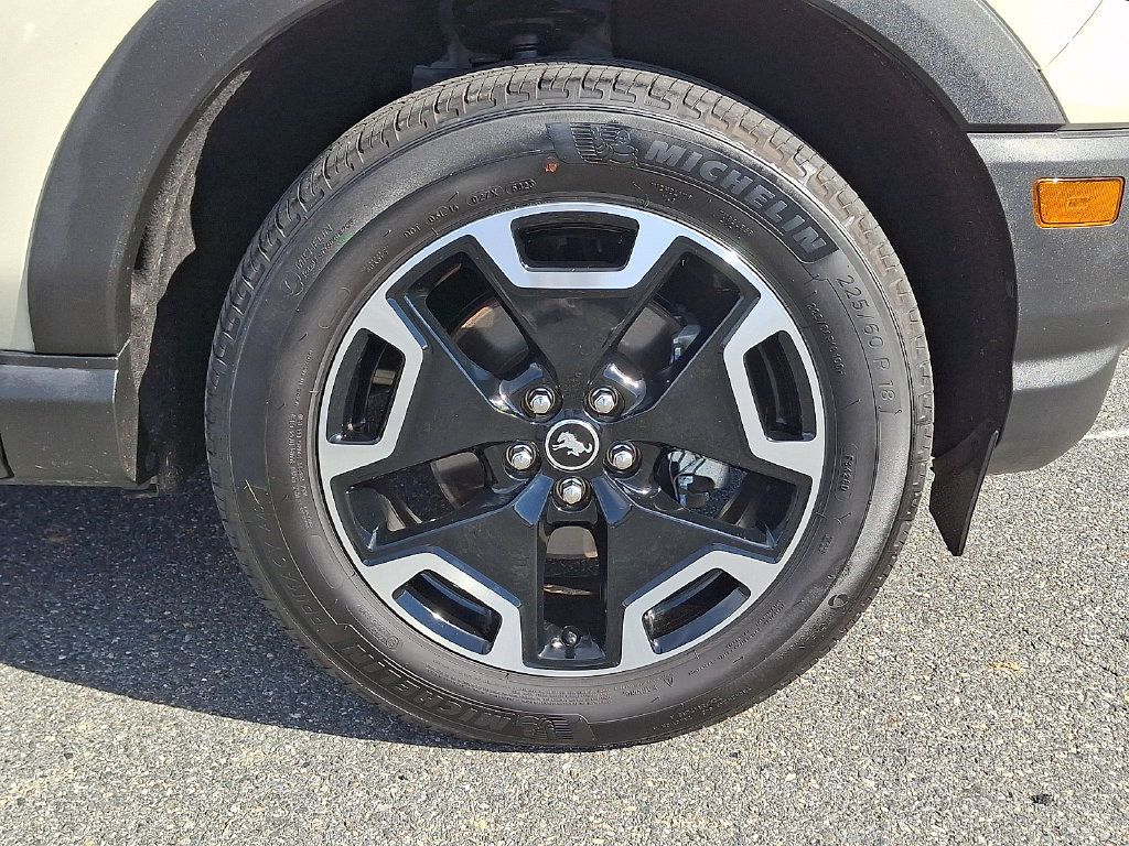 Used 2024 Ford Bronco Sport Outer Banks w/ Tech Package AWD/4WD image 8