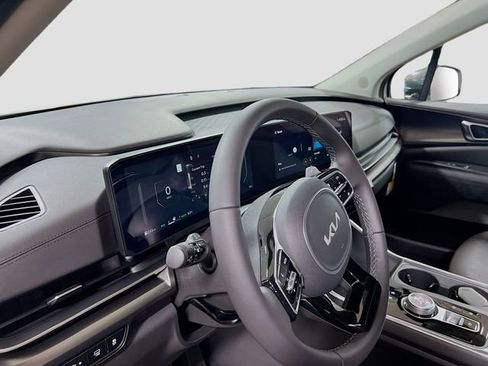 New 2026 Kia Carnival SX w/ SX Dark Edition Package image 9