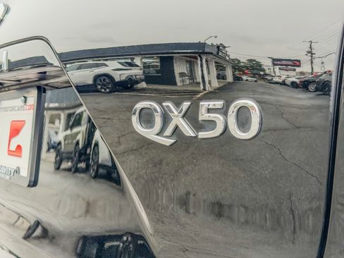 Used 2019 INFINITI QX50 Luxe image 11