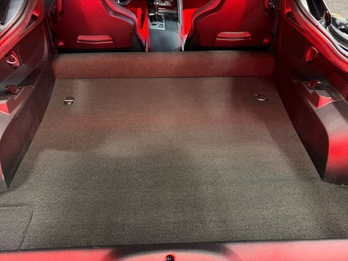 Used 2015 Chevrolet Corvette Z06 w/ 3LZ Preferred Equipment Group image 21