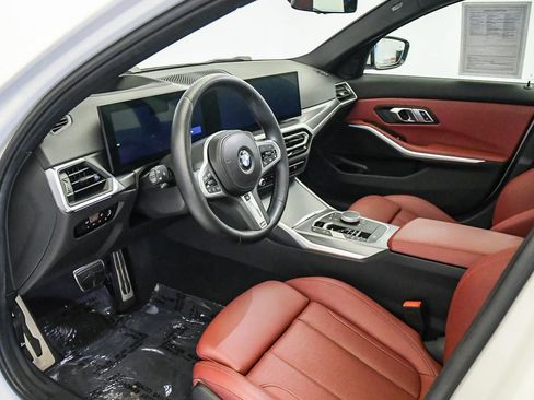 Used 2023 BMW 330i Sedan w/ M Sport Package RWD image 17