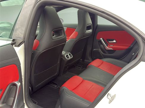 Used 2023 Mercedes-Benz CLA 250 4MATIC image 32
