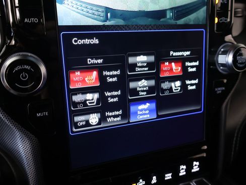 Used 2020 RAM 1500 Limited w/ Black Appearance Package image 7