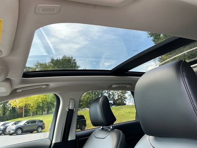 Certified 2023 Ford Edge SEL w/ Convenience Package AWD/4WD image 26