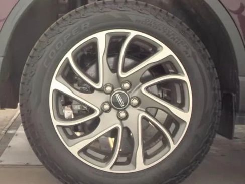 Used 2020 Lincoln Corsair AWD w/ Equipment Group 101A image 12