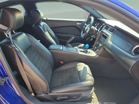 Used 2013 Ford Mustang GT Premium RWD image 10