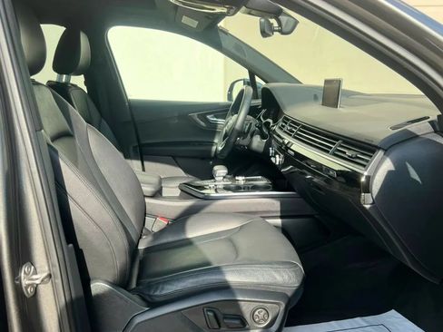 Used 2018 Audi Q7 3.0T Prestige AWD/4WD image 24
