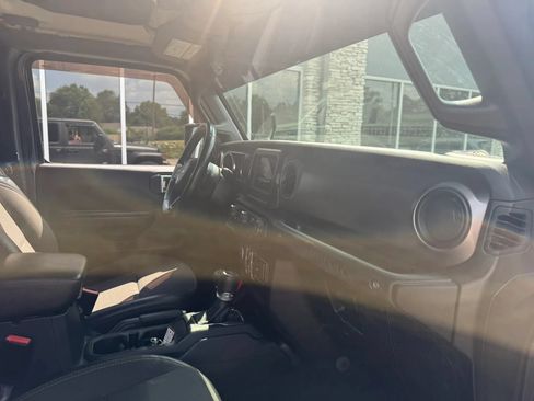 Used 2021 Jeep Wrangler Unlimited Sport AWD/4WD image 14