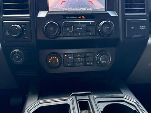 Used 2020 Ford F150 XL w/ Equipment Group 101A Mid AWD/4WD image 10
