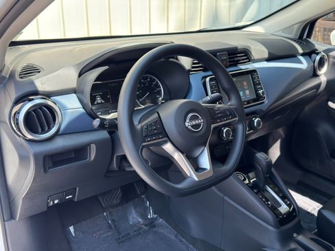Used 2025 Nissan Versa SV w/ Trunk Package FWD image 12