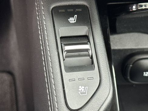 Used 2023 Kia Telluride EX image 33