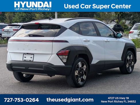 Certified 2025 Hyundai Kona SEL FWD image 5