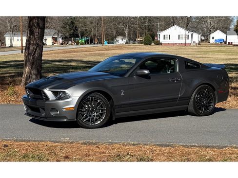 Used 2013 Ford Mustang Shelby GT500 image 8